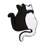 Hugging Cat - Emaille Pin